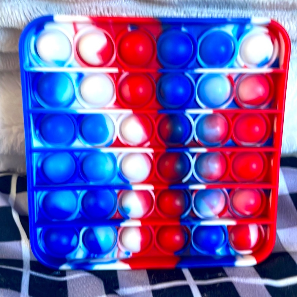 Square pop it